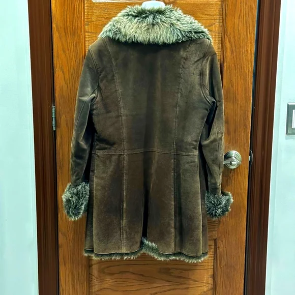 Winter coat - Picture 4 of 4